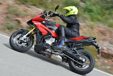 Equipaciones para carretera